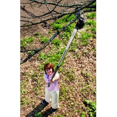 Genėtuvas teleskopinis Fiskars 1