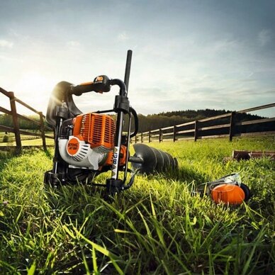 Grąžtas motorinis STIHL BT 130 3