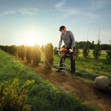 Grąžtas motorinis STIHL BT 130 1