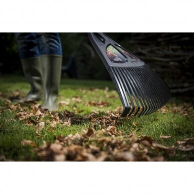 Grėblys lapų su kotu didelis Fiskars Solid XL 2