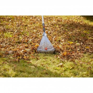 Grėblys vėduoklinis Gardena plieninis reguliuojamas 2