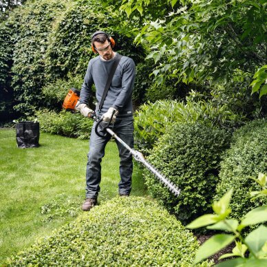 Įrenginys kombi STIHL KM 131 R 2 Įrenginys kombi STIHL KM 131 R 2