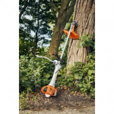 Krūmapjovė STIHL FS 561 C-EM su trišakiu