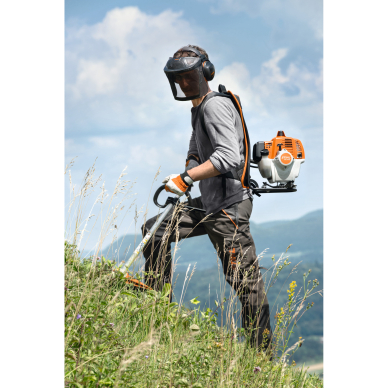Krūmapjovė STIHL FR 235 3