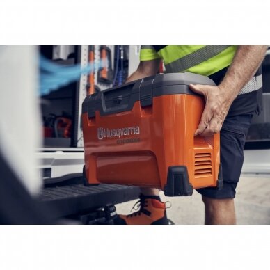 Pakrovėjas baterijų HUSQVARNA 40-C1000X4 1000W 10