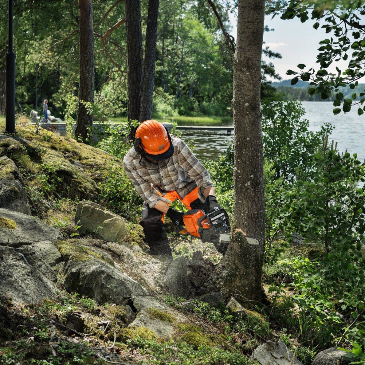 Pjūklas akumuliatorinis HUSQVARNA 242i su baterija 11 Pjūklas akumuliatorinis HUSQVARNA 242i su baterija 11