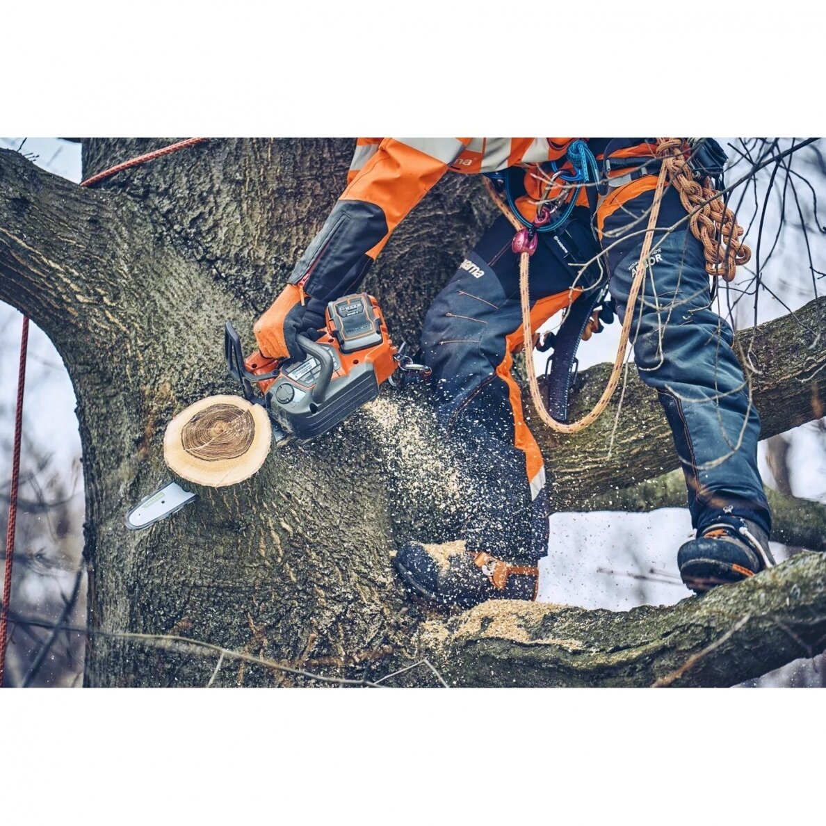 Pjūklas akumuliatorinis HUSQVARNA T542i XPG 7 Pjūklas akumuliatorinis HUSQVARNA T542i XPG 7