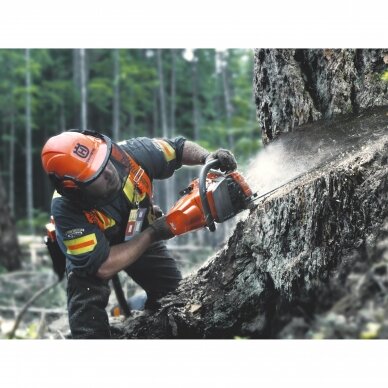 Pjūklas benzininis HUSQVARNA 555 4