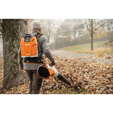 Pūstuvas akumuliatorinis STIHL BGA 200 su nešiojimo sistema 2