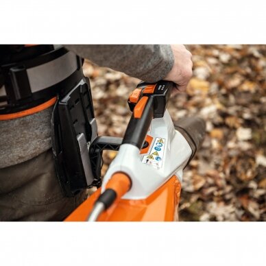 Pūstuvas akumuliatorinis STIHL BGA 200 su nešiojimo sistema 3