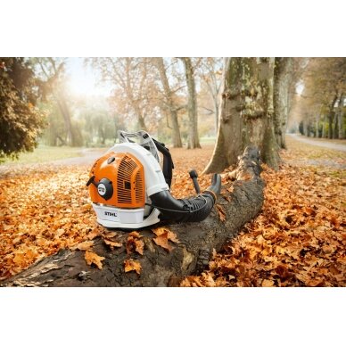 Pūstuvas benzininis STIHL BR 700 2