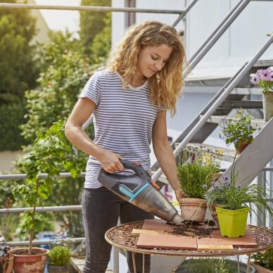 Siurblys dulkių akumuliatorinis EasyClean Li Gardena su pakrovimo stotele 6