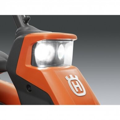 Traktorius HUSQVARNA Rider R 216T AWD 4