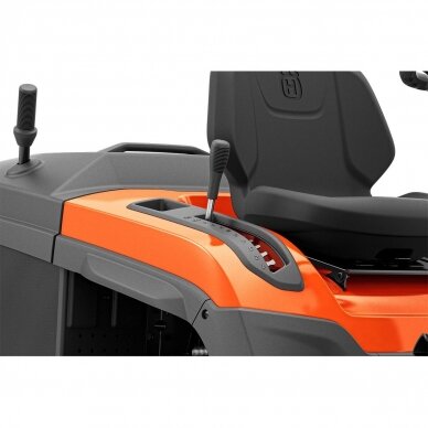 Traktorius HUSQVARNA TC 215T 3