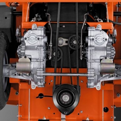 Traktorius nulinio apsisukimo HUSQVARNA Z242F Kawasaki 13