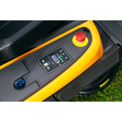Traktorius STIGA Swift 372e akumuliatorinis (su 2*5Ah ir 2*7.5Ah) 12