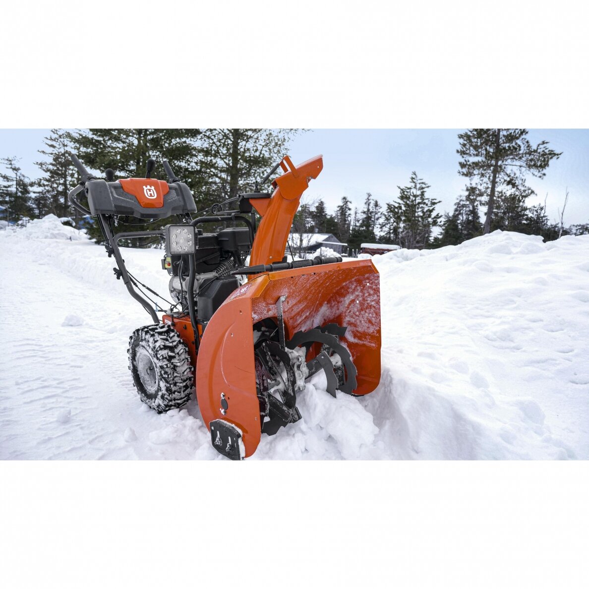 Valytuvas sniego HUSQVARNA ST 227 TGP.lt