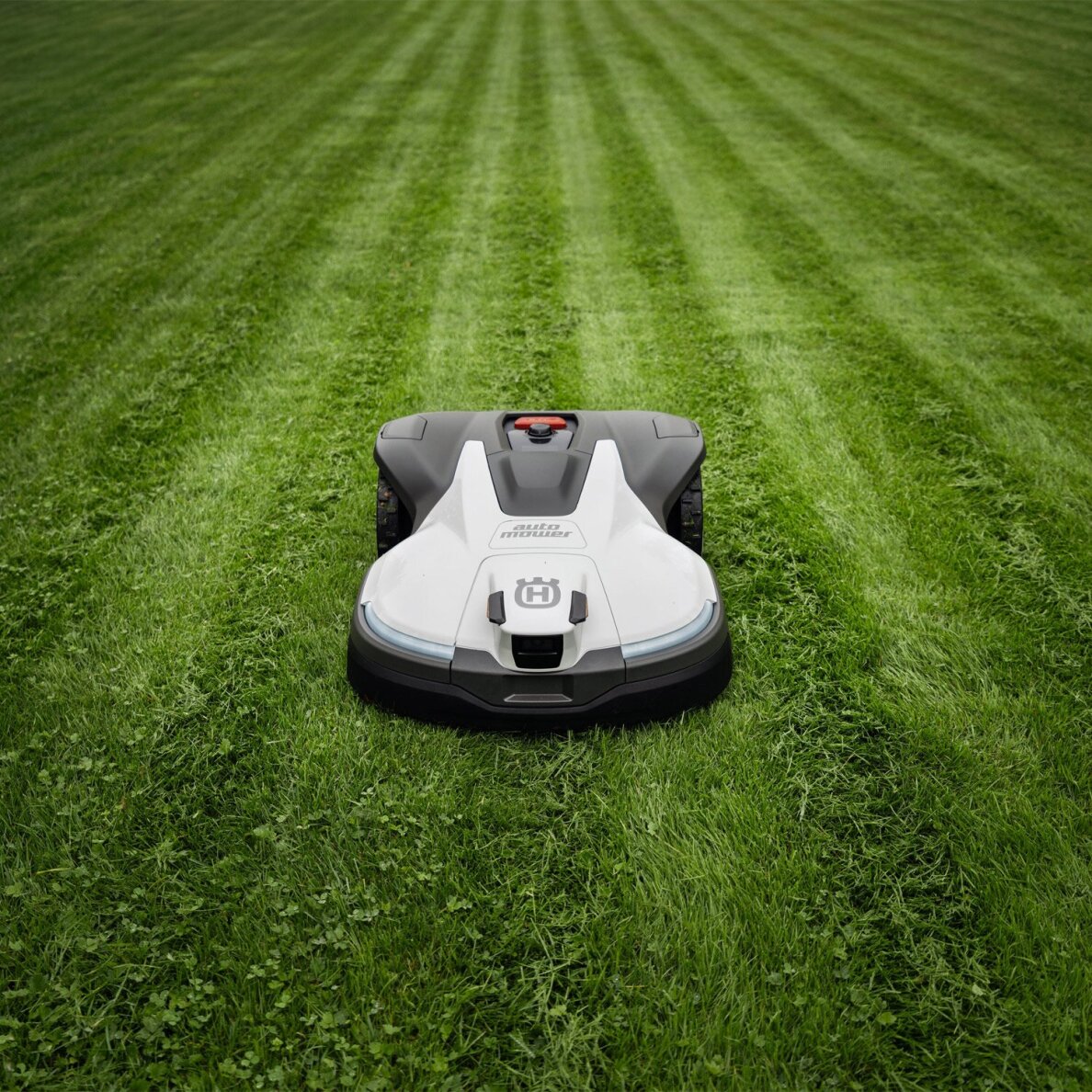Vejapjovė robotas HUSQVARNA Automower 430V NERA 17 Vejapjovė robotas HUSQVARNA Automower 430V NERA 17