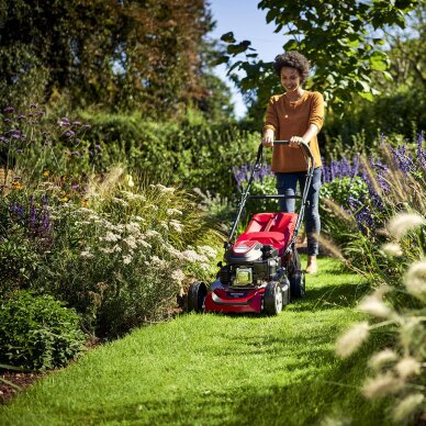 Vejapjovė benzininė Mountfield SP46 12