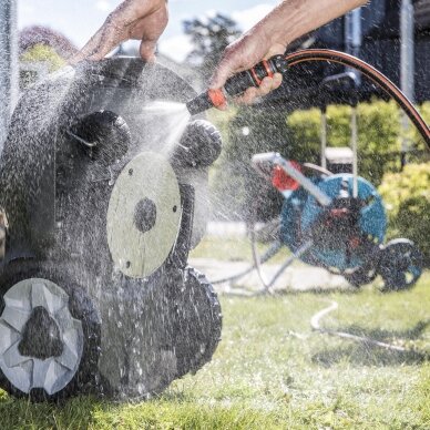 lengvai valomas robotas vejapjovė