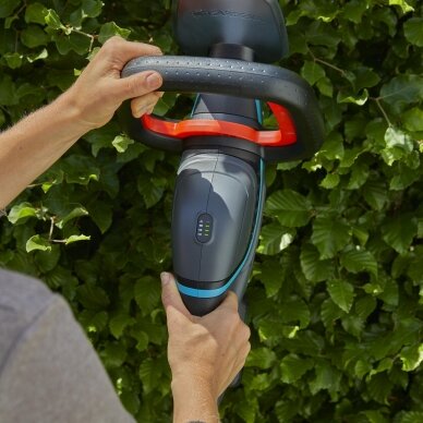 Žirklės gyvatvorių GARDENA ComfortCut 50/18V P4A su baterija 4