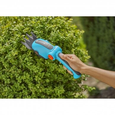 Žirklės žolės akumuliatorinės GARDENA ComfortCut Li su rankena ir ratukais 6