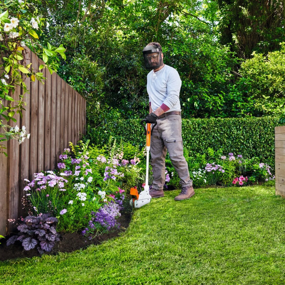 Žoliapjovė akumuliatorinė STIHL FSA 30 su AS2 ir ALS31 10